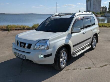 Ниссан ИксТрейл 2008 в Николаеве на Automoto.ua Белый Ниссан ИксТрейл, объемом двигателя 2.5 л и пробегом 219 тыс. км за 13000 $, фото 1 на Automoto.ua