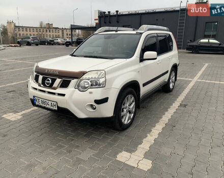 Белый Ниссан ИксТрейл, объемом двигателя 2 л и пробегом 191 тыс. км за 11200 $, фото 1 на Automoto.ua