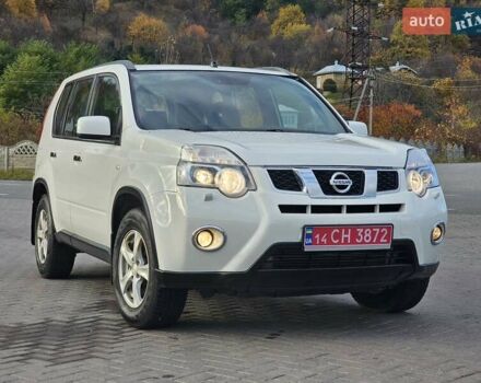 Ниссан ИксТрейл 2011 в Косове на Automoto.ua Белый Ниссан ИксТрейл, объемом двигателя 2 л и пробегом 205 тыс. км за 11599 $, фото 1 на Automoto.ua