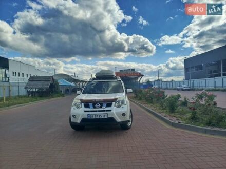 Ніссан ІксТрейл 2011 у Полтаві на Automoto.ua Білий Ніссан ІксТрейл, об'ємом двигуна 2 л та пробігом 220 тис. км за 11500 $, фото 1 на Automoto.ua