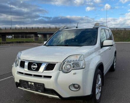 Белый Ниссан ИксТрейл, объемом двигателя 2 л и пробегом 286 тыс. км за 4677 $, фото 1 на Automoto.ua