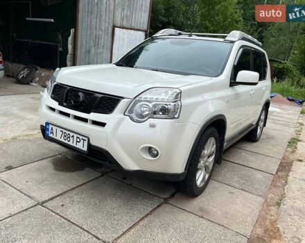 Белый Ниссан ИксТрейл, объемом двигателя 2 л и пробегом 179 тыс. км за 13300 $, фото 1 на Automoto.ua