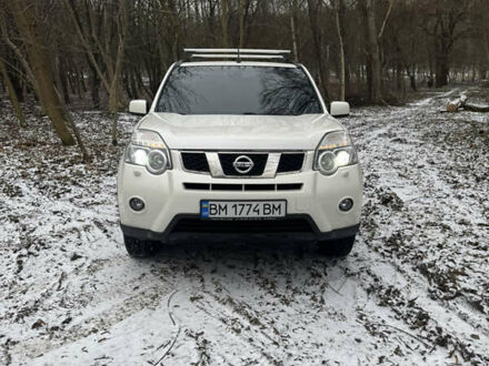 Белый Ниссан ИксТрейл, объемом двигателя 2.49 л и пробегом 159 тыс. км за 10499 $, фото 1 на Automoto.ua