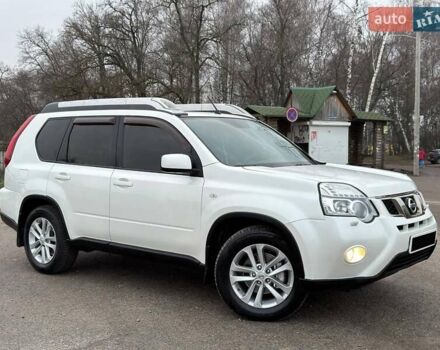 Белый Ниссан ИксТрейл, объемом двигателя 2 л и пробегом 170 тыс. км за 10450 $, фото 1 на Automoto.ua