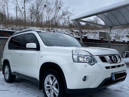 Ниссан ИксТрейл 2013 в Ровно на Automoto.ua Белый Ниссан ИксТрейл, объемом двигателя 2 л и пробегом 220 тыс. км за 12800 $, фото 1 на Automoto.ua