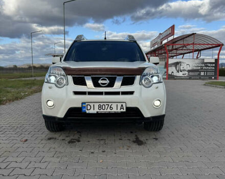 Ниссан ИксТрейл 2013 в Тячеве на Automoto.ua Белый Ниссан ИксТрейл, объемом двигателя 2 л и пробегом 311 тыс. км за 15000 $, фото 1 на Automoto.ua