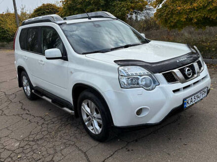 Ниссан ИксТрейл 2013 в Киеве на Automoto.ua Белый Ниссан ИксТрейл, объемом двигателя 2 л и пробегом 310 тыс. км за 11555 $, фото 1 на Automoto.ua