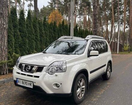 Ниссан ИксТрейл 2013 в Киеве на Automoto.ua Белый Ниссан ИксТрейл, объемом двигателя 2 л и пробегом 235 тыс. км за 13500 $, фото 1 на Automoto.ua