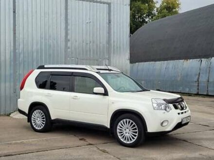Ниссан ИксТрейл 2014 в Броварах на Automoto.ua Белый Ниссан ИксТрейл, объемом двигателя 2 л и пробегом 136 тыс. км за 13000 $, фото 1 на Automoto.ua