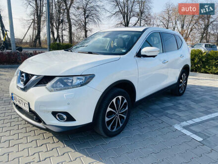 Белый Ниссан ИксТрейл, объемом двигателя 1.6 л и пробегом 190 тыс. км за 15500 $, фото 1 на Automoto.ua