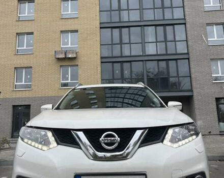 Белый Ниссан ИксТрейл, объемом двигателя 2 л и пробегом 122 тыс. км за 15500 $, фото 1 на Automoto.ua