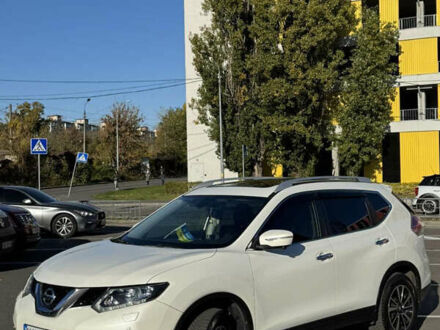 Белый Ниссан ИксТрейл, объемом двигателя 1.6 л и пробегом 84 тыс. км за 20000 $, фото 1 на Automoto.ua