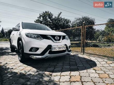 Ниссан ИксТрейл 2016 в Львове на Automoto.ua Белый Ниссан ИксТрейл, объемом двигателя 2.5 л и пробегом 128 тыс. км за 16200 $, фото 1 на Automoto.ua