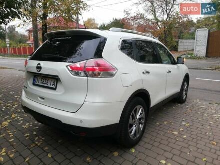 Ниссан ИксТрейл 2016 в Киеве на Automoto.ua Белый Ниссан ИксТрейл, объемом двигателя 1.6 л и пробегом 174 тыс. км за 15999 $, фото 1 на Automoto.ua