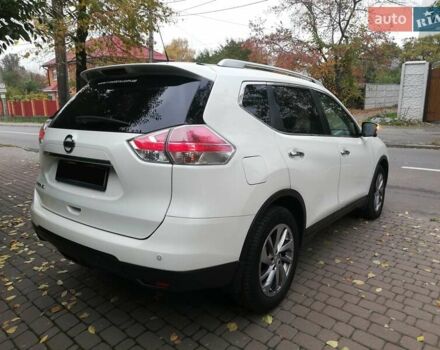 Белый Ниссан ИксТрейл, объемом двигателя 1.6 л и пробегом 174 тыс. км за 15999 $, фото 1 на Automoto.ua