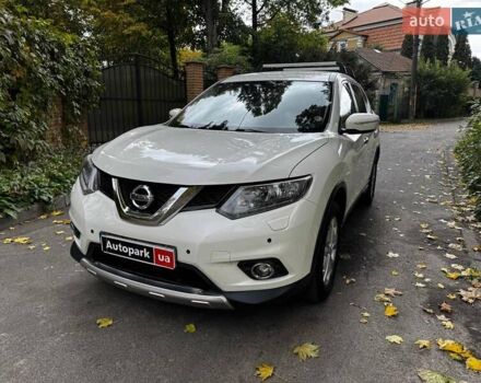 Белый Ниссан ИксТрейл, объемом двигателя 1.6 л и пробегом 222 тыс. км за 16340 $, фото 1 на Automoto.ua