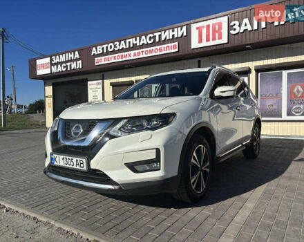 Белый Ниссан ИксТрейл, объемом двигателя 1.6 л и пробегом 177 тыс. км за 18300 $, фото 1 на Automoto.ua