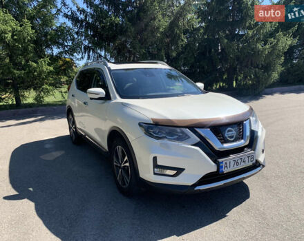 Белый Ниссан ИксТрейл, объемом двигателя 1.6 л и пробегом 112 тыс. км за 18200 $, фото 1 на Automoto.ua