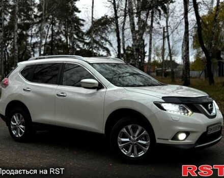 Белый Ниссан ИксТрейл, объемом двигателя 2.5 л и пробегом 134 тыс. км за 14999 $, фото 1 на Automoto.ua