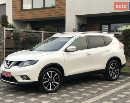 Белый Ниссан ИксТрейл, объемом двигателя 2 л и пробегом 232 тыс. км за 17350 $, фото 1 на Automoto.ua