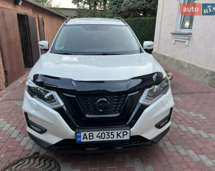 Белый Ниссан ИксТрейл, объемом двигателя 2.49 л и пробегом 130 тыс. км за 16800 $, фото 1 на Automoto.ua