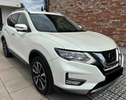 Белый Ниссан ИксТрейл, объемом двигателя 1.6 л и пробегом 89 тыс. км за 12500 $, фото 1 на Automoto.ua