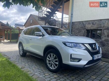 Ніссан ІксТрейл 2019 у Каменке-Бугской на Automoto.ua Білий Ніссан ІксТрейл, об'ємом двигуна 1.6 л та пробігом 165 тис. км за 20000 $, фото 1 на Automoto.ua