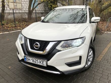 Белый Ниссан ИксТрейл, объемом двигателя 2 л и пробегом 130 тыс. км за 19500 $, фото 1 на Automoto.ua