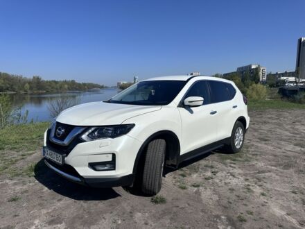 Ніссан ІксТрейл 2020 у Києві на Automoto.ua Білий Ніссан ІксТрейл, об'ємом двигуна 2 л та пробігом 61 тис. км за 22500 $, фото 1 на Automoto.ua