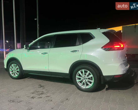 Білий Ніссан ІксТрейл, об'ємом двигуна 1.6 л та пробігом 98 тис. км за 19500 $, фото 1 на Automoto.ua