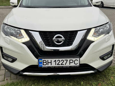 Білий Ніссан ІксТрейл, об'ємом двигуна 1.6 л та пробігом 70 тис. км за 24000 $, фото 1 на Automoto.ua