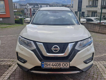 Белый Ниссан ИксТрейл, объемом двигателя 2 л и пробегом 63 тыс. км за 25550 $, фото 1 на Automoto.ua