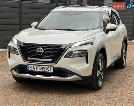 Ниссан ИксТрейл 2022 в Киеве на Automoto.ua Белый Ниссан ИксТрейл, объемом двигателя 1.5 л и пробегом 50 тыс. км за 42500 $, фото 1 на Automoto.ua