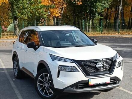 Ниссан ИксТрейл 2023 в Чернигове на Automoto.ua Белый Ниссан ИксТрейл, объемом двигателя 1.5 л и пробегом 12 тыс. км за 41000 $, фото 1 на Automoto.ua