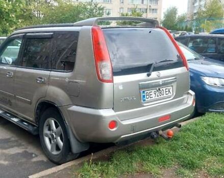 Бежевый Ниссан ИксТрейл, объемом двигателя 2 л и пробегом 375 тыс. км за 5500 $, фото 2 на Automoto.ua