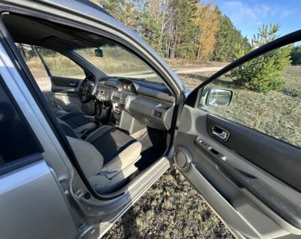 Бежевий Ніссан ІксТрейл, об'ємом двигуна 2.2 л та пробігом 290 тис. км за 4500 $, фото 4 на Automoto.ua