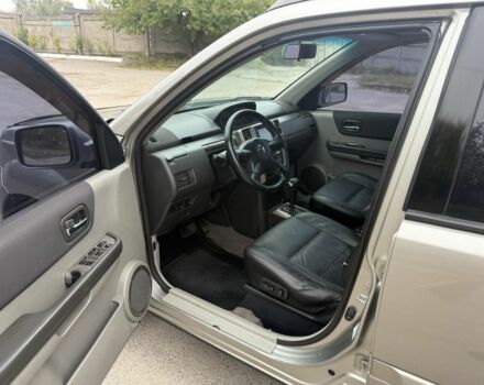 Бежевый Ниссан ИксТрейл, объемом двигателя 2.5 л и пробегом 265 тыс. км за 6000 $, фото 11 на Automoto.ua