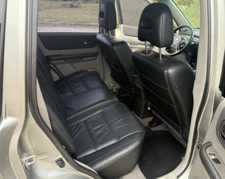 Бежевый Ниссан ИксТрейл, объемом двигателя 2.5 л и пробегом 265 тыс. км за 6000 $, фото 15 на Automoto.ua