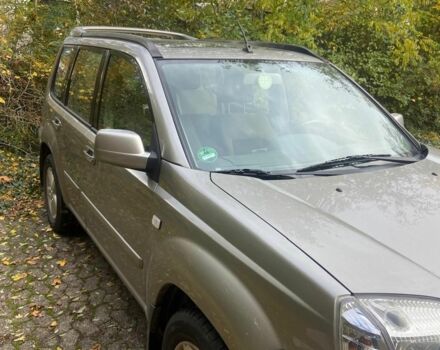 Бежевый Ниссан ИксТрейл, объемом двигателя 2.2 л и пробегом 250 тыс. км за 3580 $, фото 1 на Automoto.ua