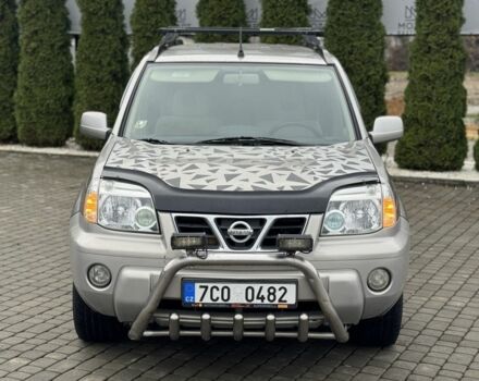 Бежевый Ниссан ИксТрейл, объемом двигателя 0 л и пробегом 228 тыс. км за 3200 $, фото 1 на Automoto.ua