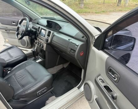 Бежевый Ниссан ИксТрейл, объемом двигателя 2.5 л и пробегом 265 тыс. км за 6000 $, фото 13 на Automoto.ua