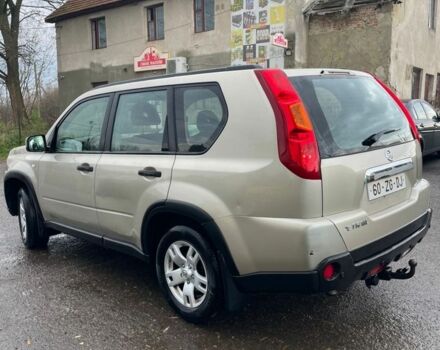 Бежевый Ниссан ИксТрейл, объемом двигателя 2 л и пробегом 282 тыс. км за 4000 $, фото 2 на Automoto.ua