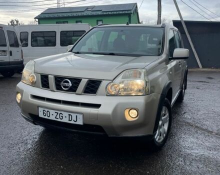 Бежевый Ниссан ИксТрейл, объемом двигателя 2 л и пробегом 282 тыс. км за 4000 $, фото 3 на Automoto.ua