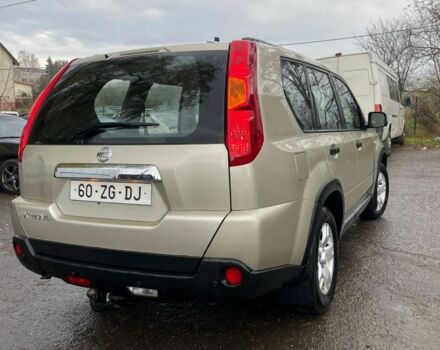 Бежевый Ниссан ИксТрейл, объемом двигателя 2 л и пробегом 282 тыс. км за 4000 $, фото 5 на Automoto.ua
