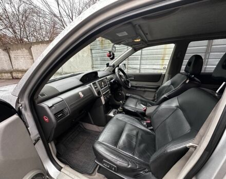 Бежевый Ниссан ИксТрейл, объемом двигателя 2.2 л и пробегом 320 тыс. км за 4100 $, фото 4 на Automoto.ua