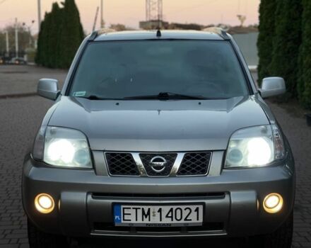 Бежевый Ниссан ИксТрейл, объемом двигателя 2.2 л и пробегом 337 тыс. км за 3650 $, фото 2 на Automoto.ua
