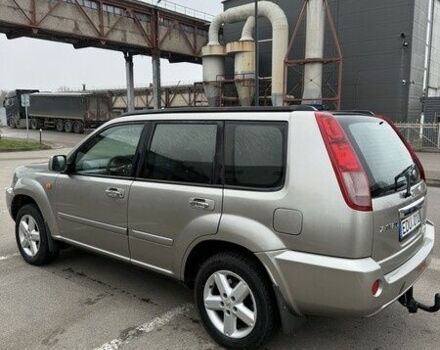 Бежевый Ниссан ИксТрейл, объемом двигателя 2.2 л и пробегом 333 тыс. км за 2434 $, фото 1 на Automoto.ua