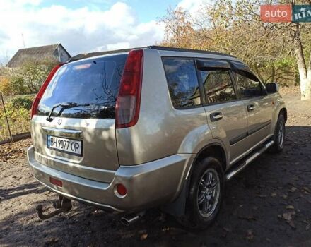 Бежевый Ниссан ИксТрейл, объемом двигателя 2.49 л и пробегом 283 тыс. км за 6000 $, фото 3 на Automoto.ua