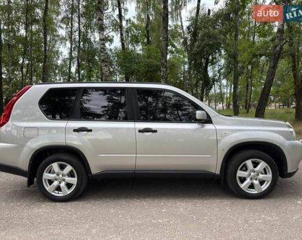 Бежевий Ніссан ІксТрейл, об'ємом двигуна 2 л та пробігом 173 тис. км за 8999 $, фото 12 на Automoto.ua