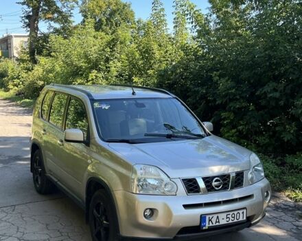 Бежевий Ніссан ІксТрейл, об'ємом двигуна 2 л та пробігом 270 тис. км за 4600 $, фото 2 на Automoto.ua